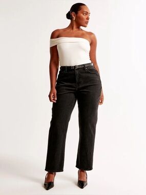 ABERCROMBIE & FITCH The Vintage Straight High Rise Jean in Black